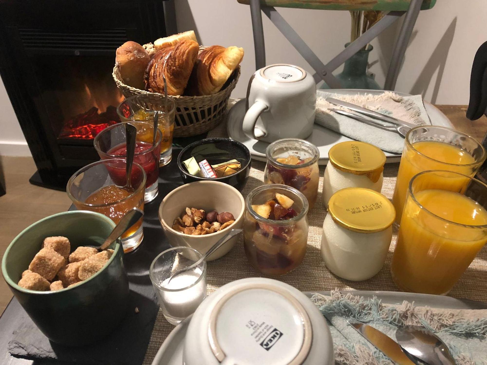 Bed and Breakfast La Pause Surville  Exteriér fotografie